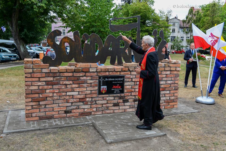 Pomnik Solidarności w Bolesławcu 