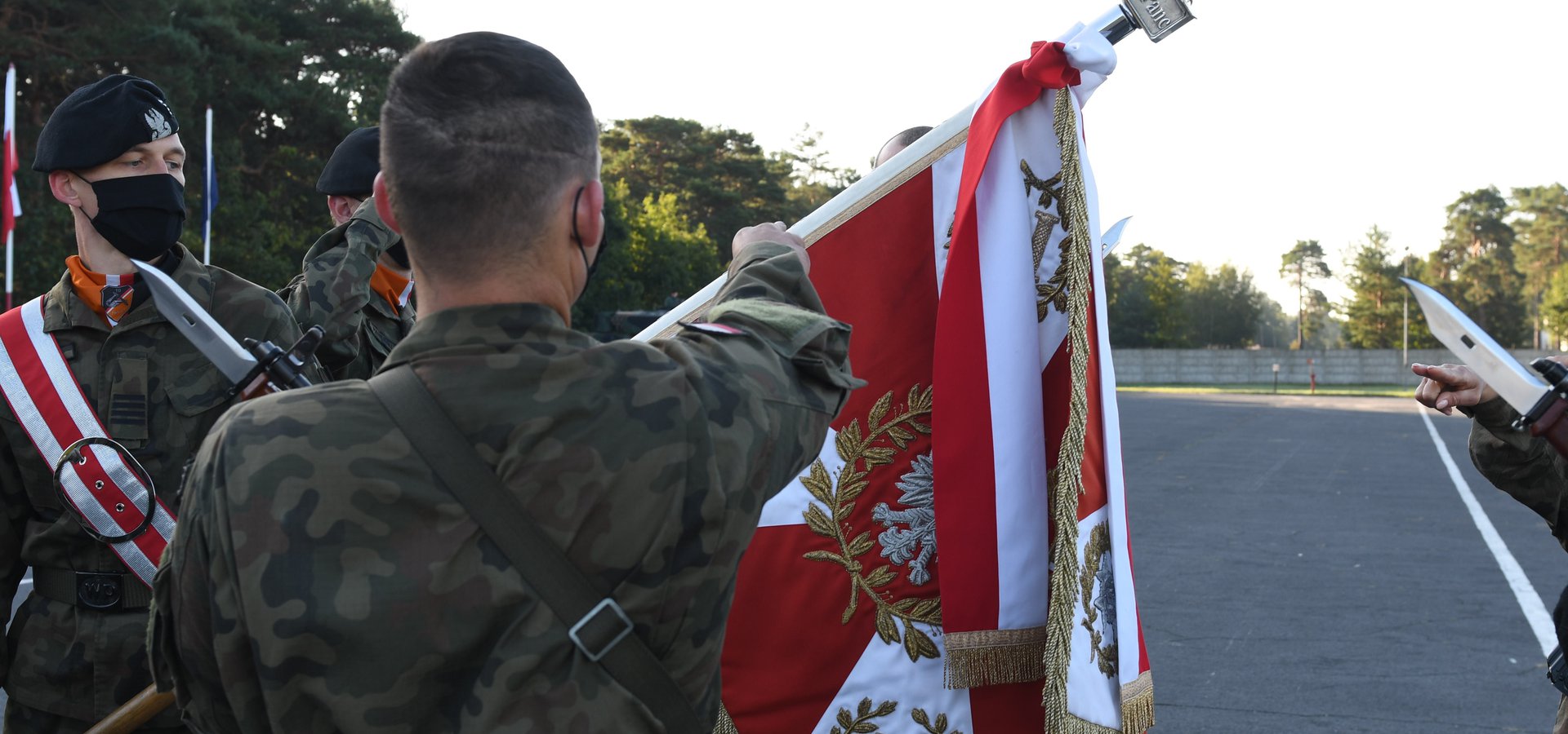 25 lecie nadania sztandaru 10 Brygadzie Kawalerii Pancernej w Świętoszowie