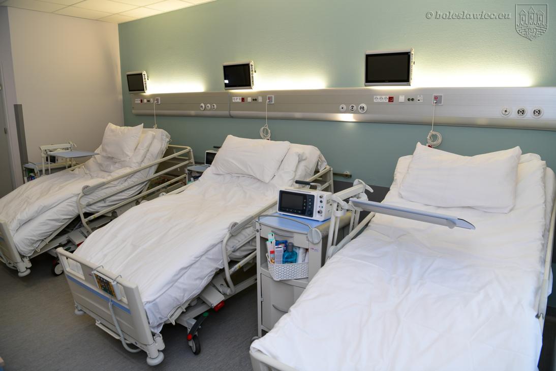W Bolesławcu powstał nowy szpital modułowy dla pacjentów z COVID-19