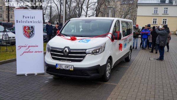 Nowy bus dla Warsztatów Terapii Zajęciowej w Bolesławcu