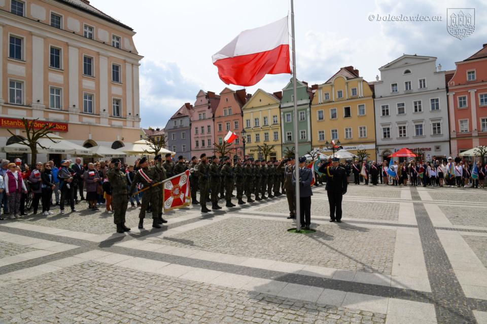 Obchody Święta Flagi Rzeczypospolitej Polskiej w Bolesławcu 